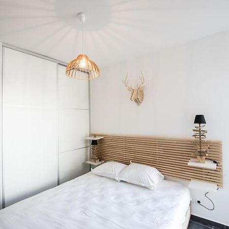 Appartement Le Hirvi - cocon zen et épuré à 10min Vieux Lyon Extérieur photo
