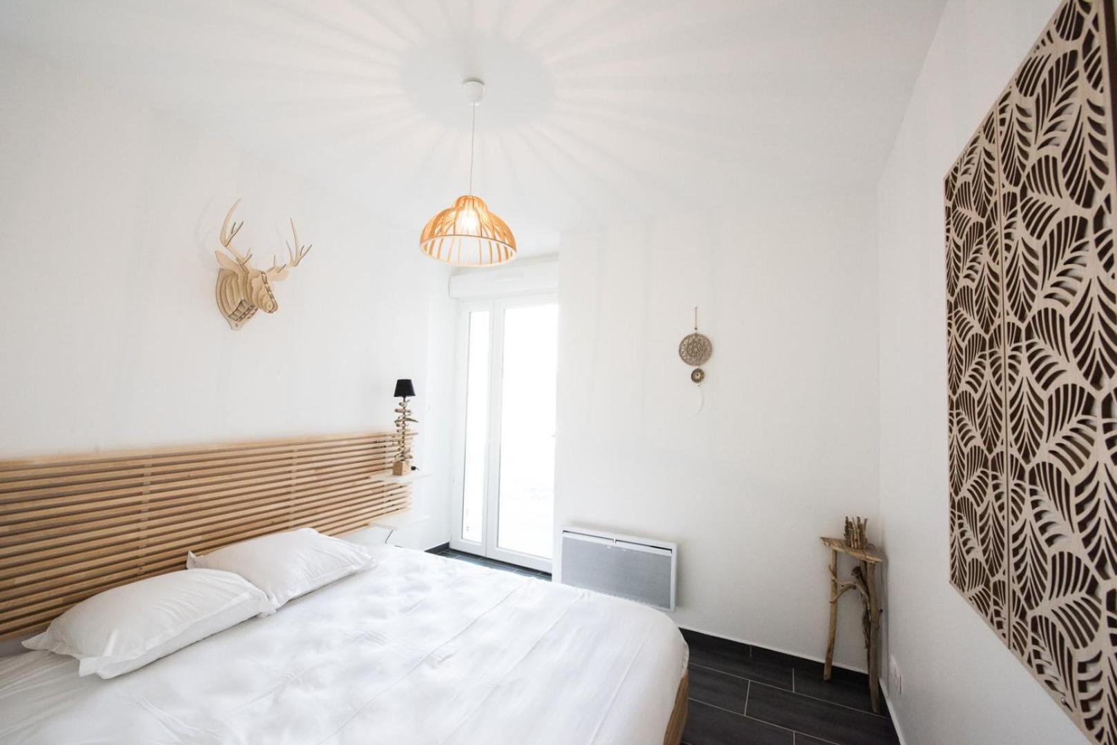 Appartement Le Hirvi - cocon zen et épuré à 10min Vieux Lyon Extérieur photo